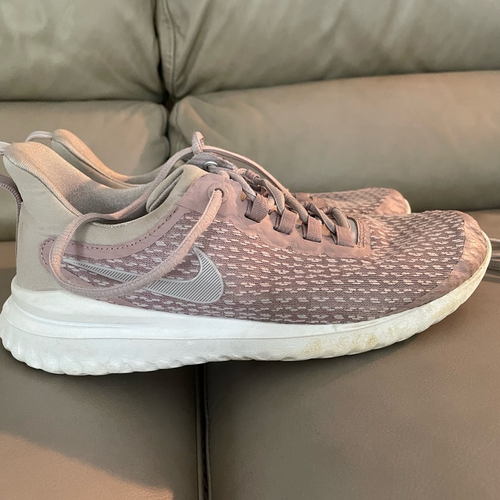 REDUCED SALE 🌸 Pink / Grey Nike Rival Renew sneakers